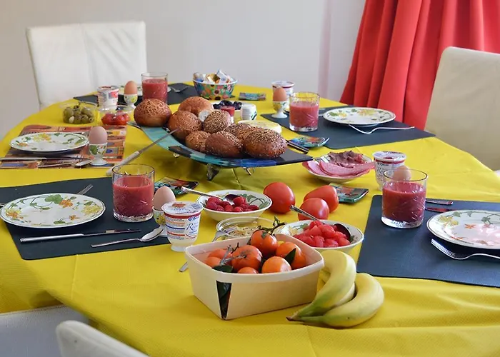 Harry's Bed & Breakfast *