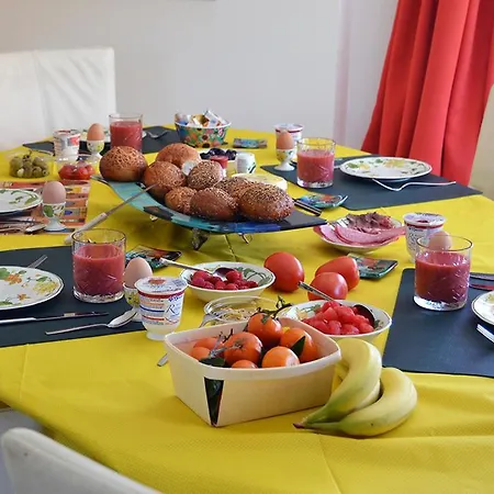 Harry's Bed & Breakfast *